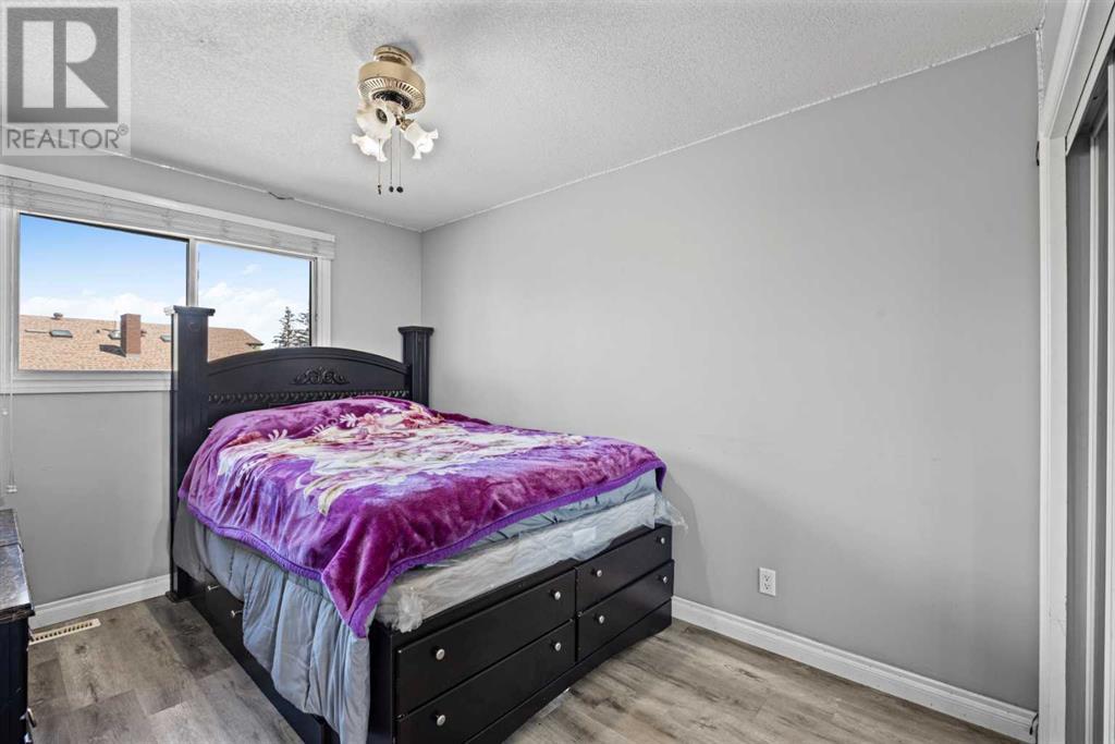 Single Family House for Sale in  Whitefield Crescent NE Whitehorn Calgary 