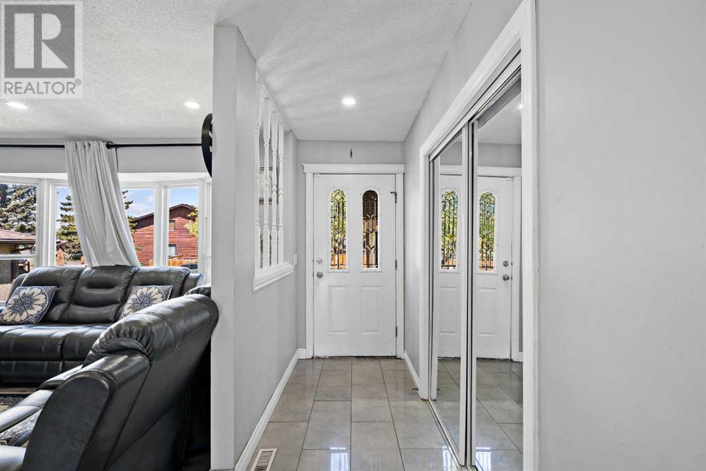 Single Family House for Sale in  Whitefield Crescent NE Whitehorn Calgary 