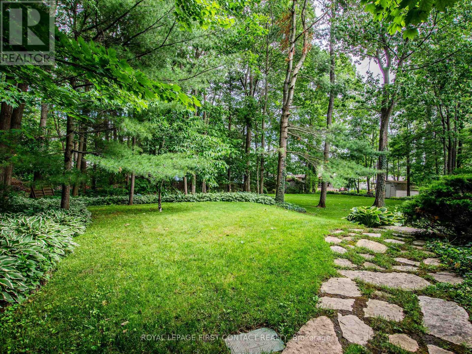 Photo 25 of 68 Alana Drive, Springwater ON