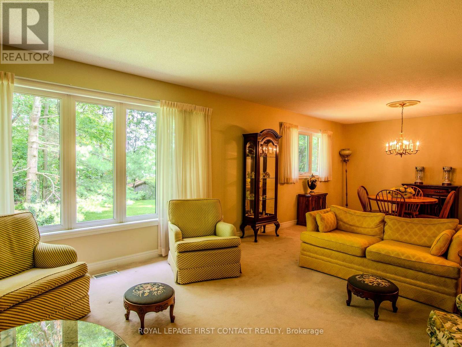 Photo 3 of 68 Alana Drive, Springwater ON