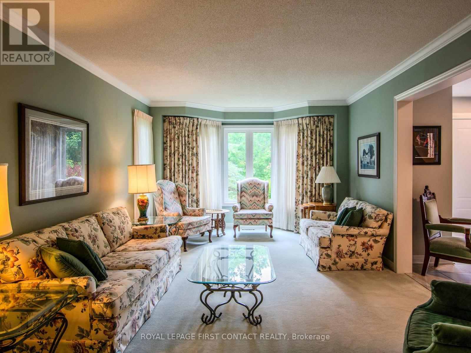 Photo 4 of 68 Alana Drive, Springwater ON