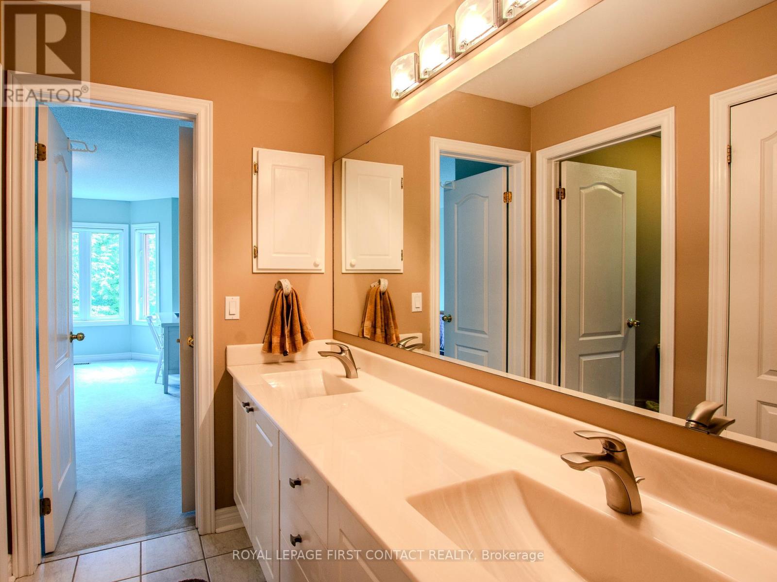 Photo 8 of 68 Alana Drive, Springwater ON