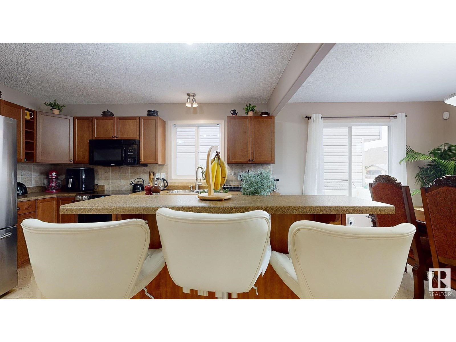 Photo 3 of 8740 180 Av Nw, Edmonton AB