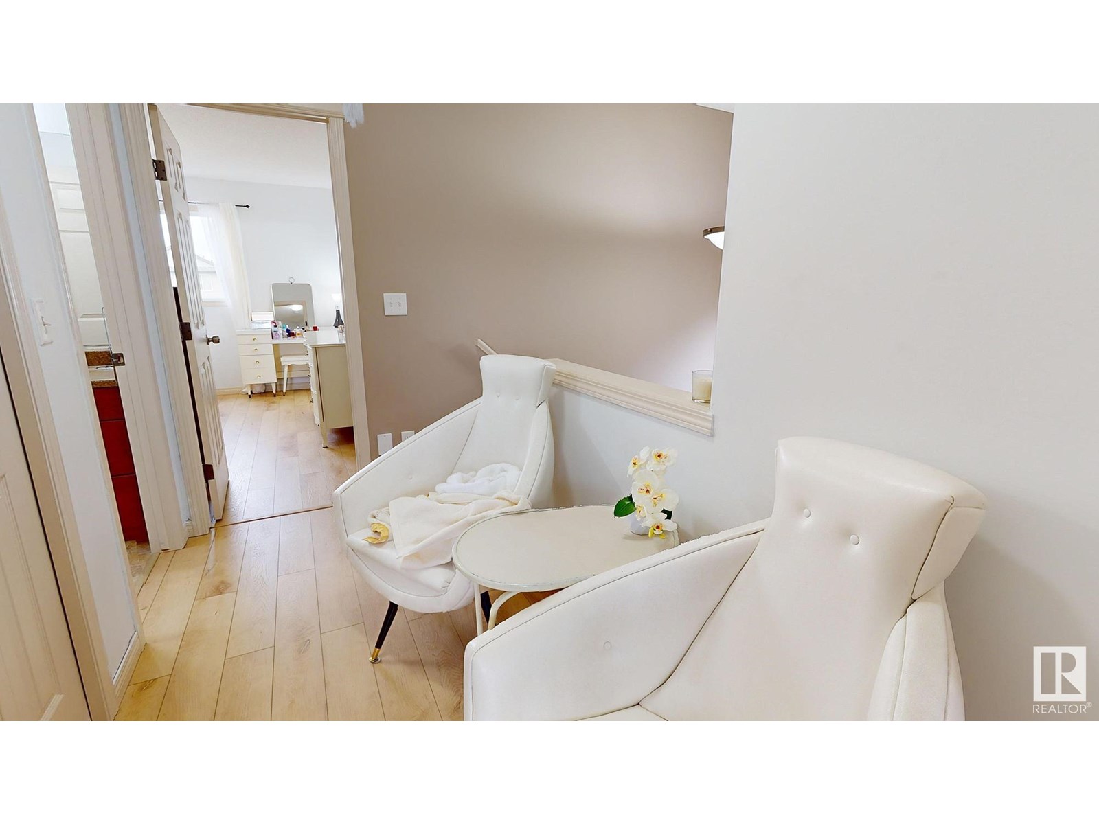 Photo 12 of 8740 180 Av Nw, Edmonton AB