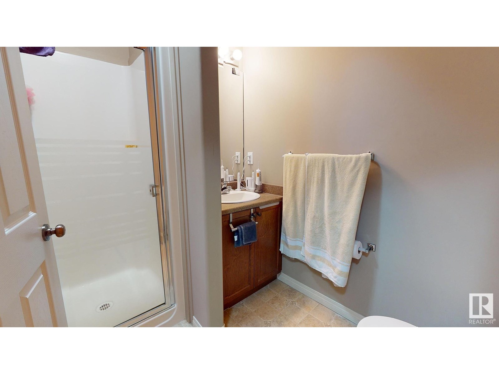 Photo 22 of 8740 180 Av Nw, Edmonton AB