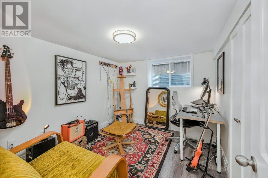416 14 Avenue NE, Calgary, Alberta
