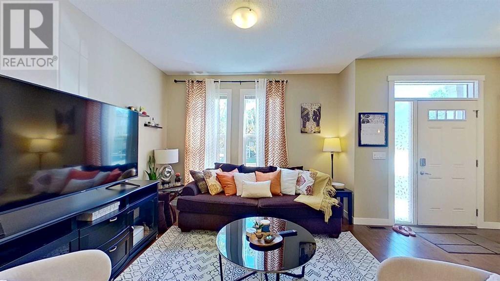 Single Family House for Sale in  Evanston Square NW Evanston Calgary 