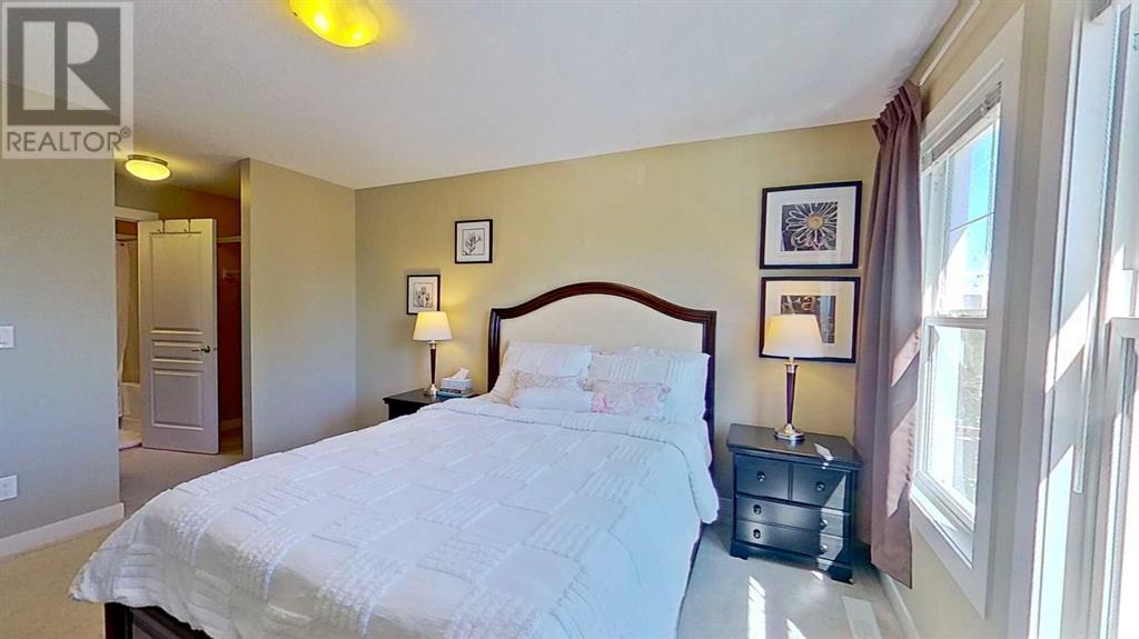 Single Family House for Sale in  Evanston Square NW Evanston Calgary 