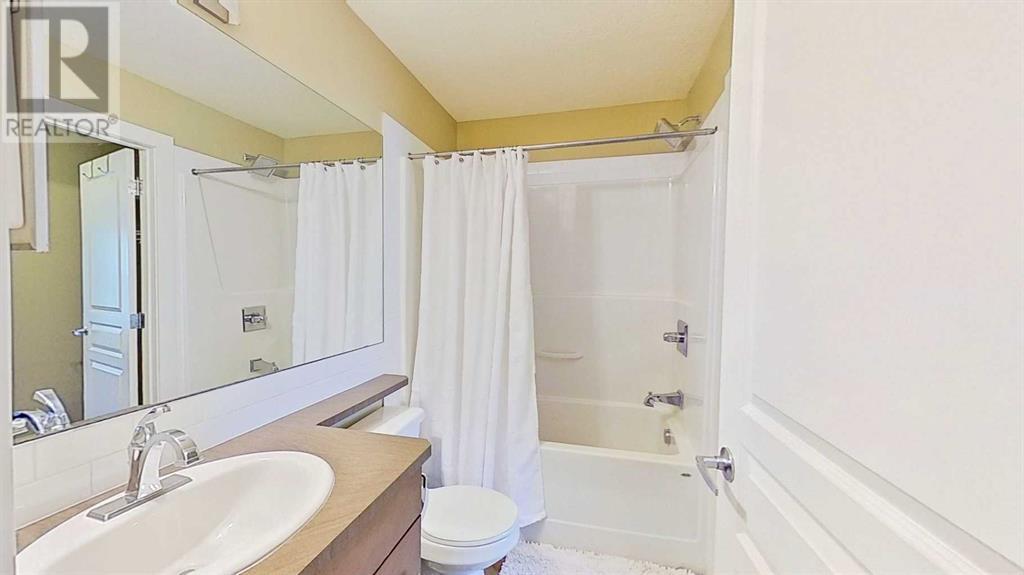 Single Family House for Sale in  Evanston Square NW Evanston Calgary 