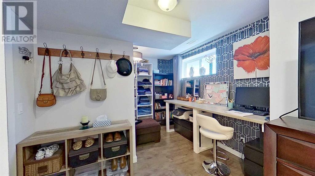 Single Family House for Sale in  Evanston Square NW Evanston Calgary 