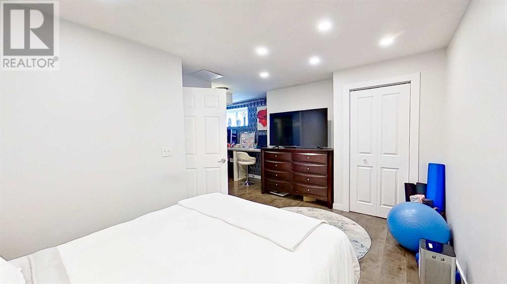 Single Family House for Sale in  Evanston Square NW Evanston Calgary 
