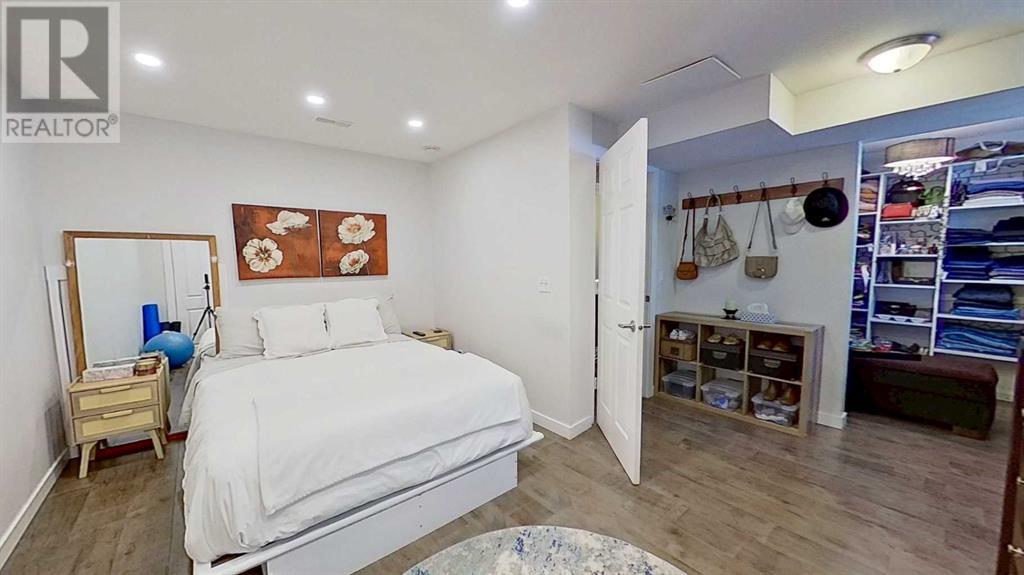 Single Family House for Sale in  Evanston Square NW Evanston Calgary 