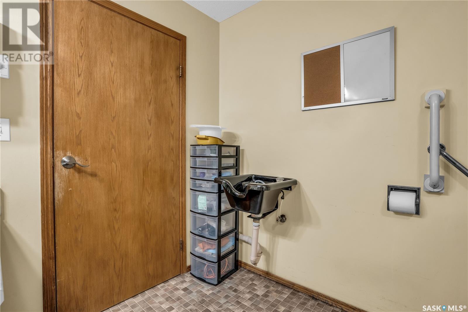 Photo 46 of 226 Hansen Drive, Regina SK