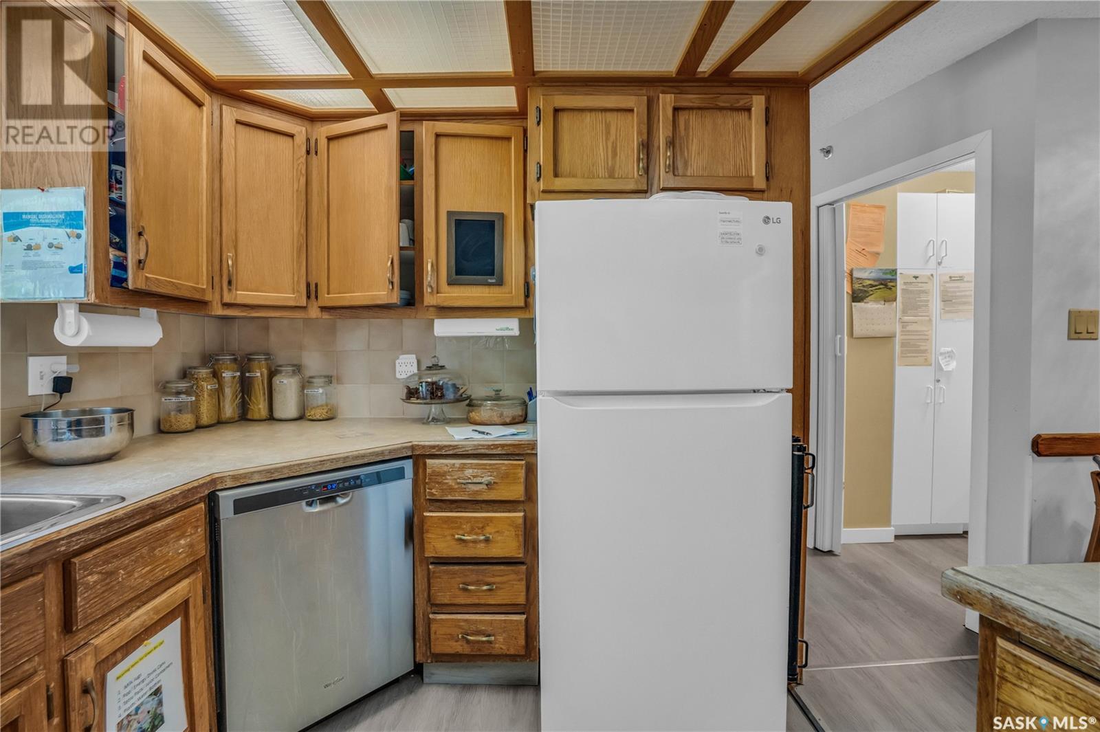 Photo 7 of 226 Hansen Drive, Regina SK