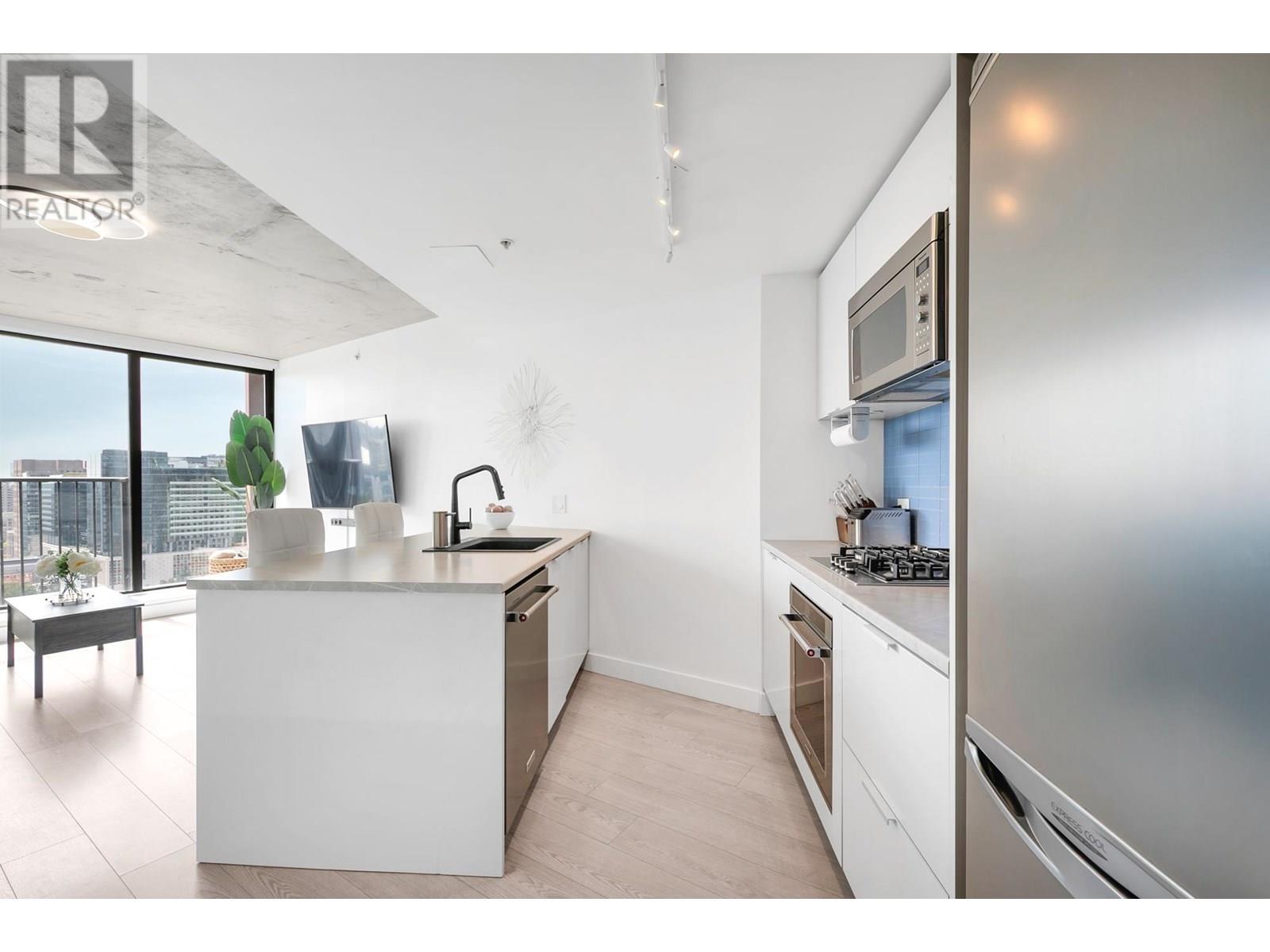 Photo 8 of 3209 128 W Cordova Street, Vancouver BC