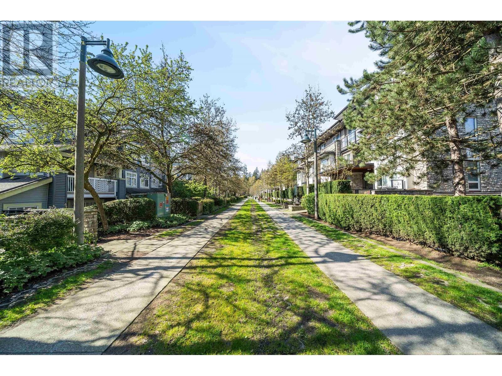 Photo 6 of 212 7478 Byrnepark Walk, Burnaby BC