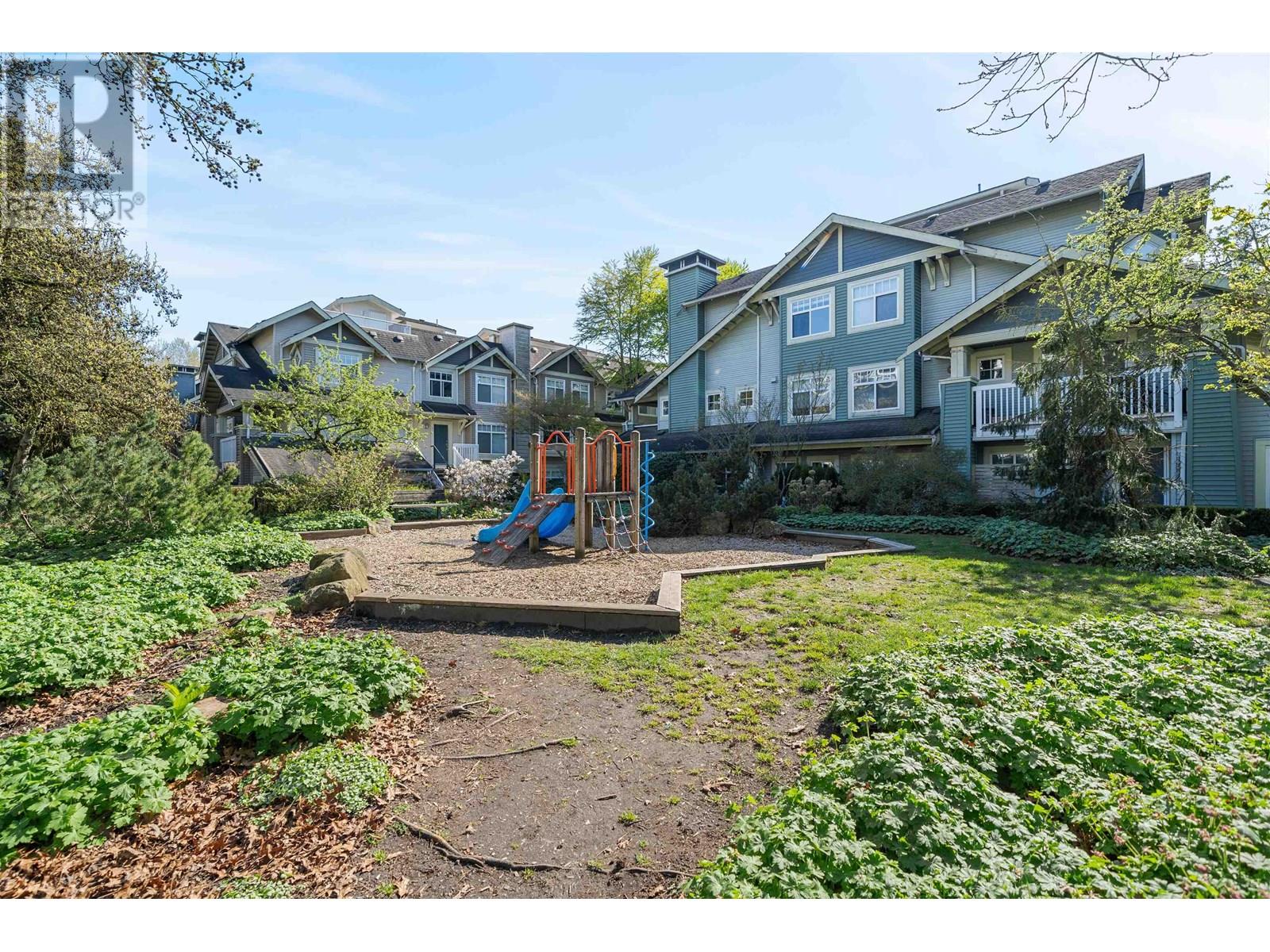 Photo 8 of 212 7478 Byrnepark Walk, Burnaby BC