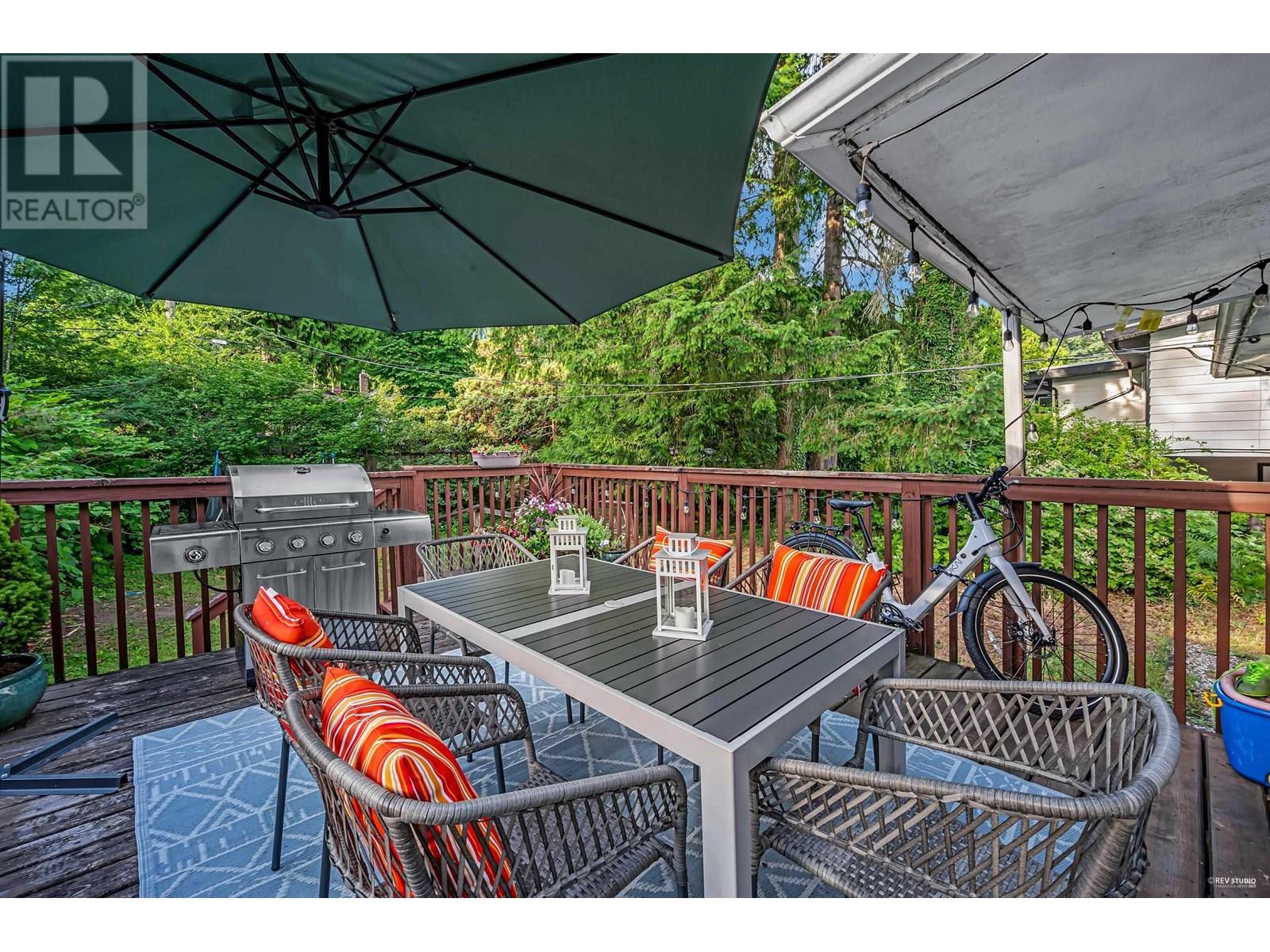 Photo 21 of 1052 Montroyal Boulevard, North Vancouver BC