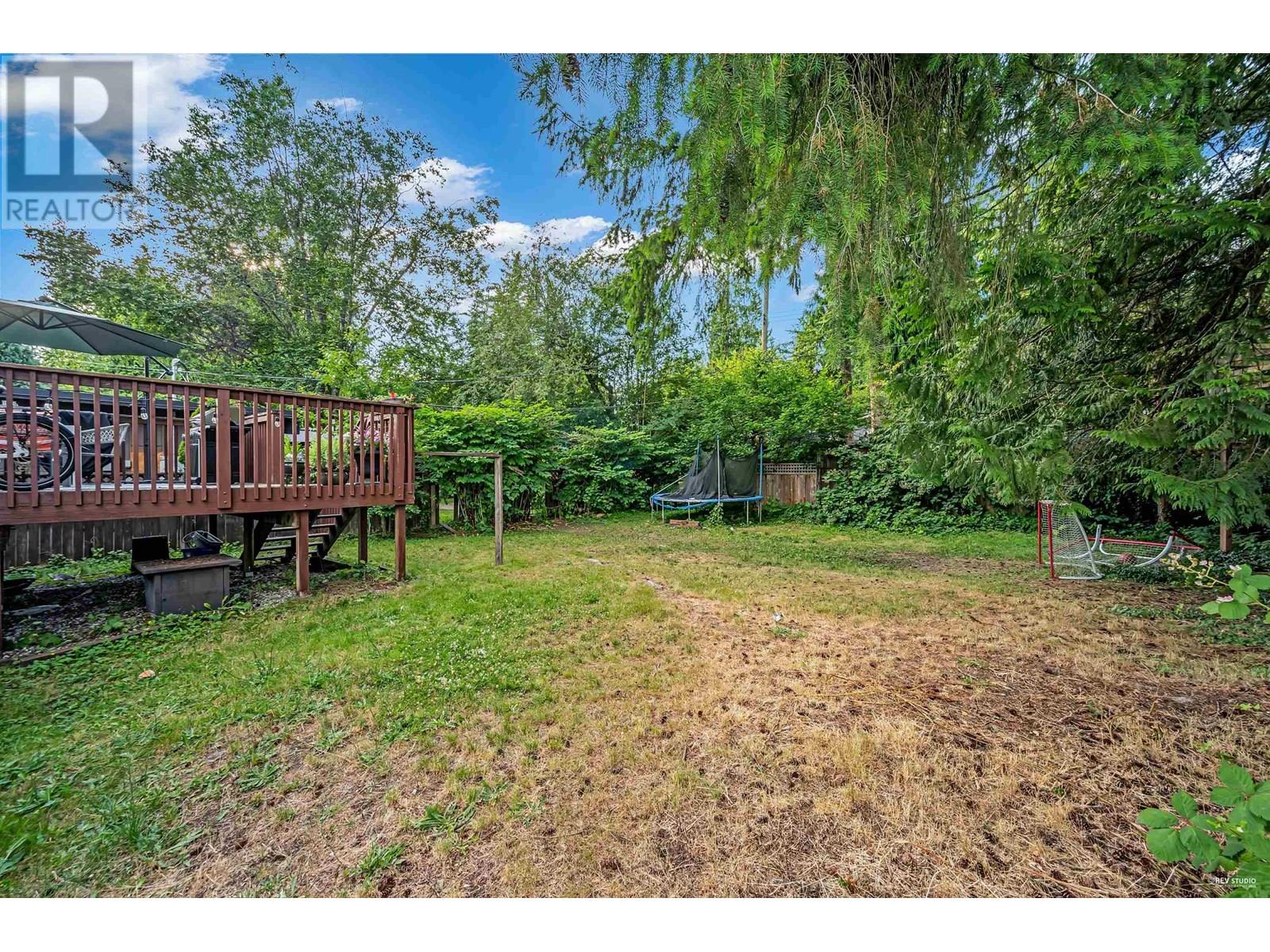 Photo 25 of 1052 Montroyal Boulevard, North Vancouver BC