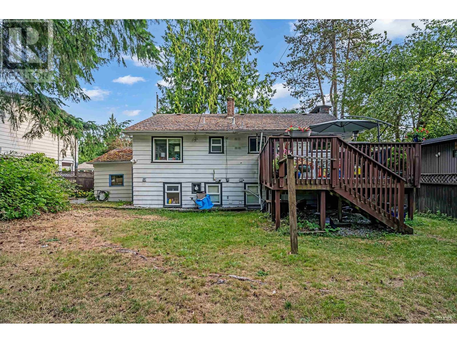 Photo 26 of 1052 Montroyal Boulevard, North Vancouver BC