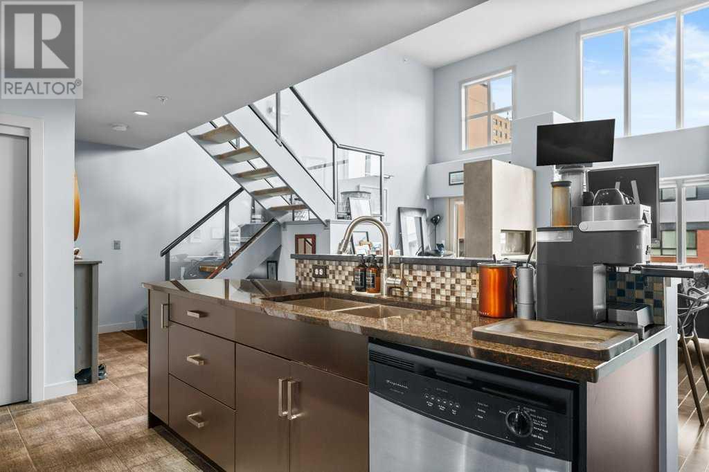 Single Family House Loft for Sale in    Avenue SW Mission Calgary 