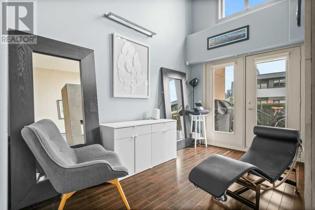 Single Family House Loft for Sale in    Avenue SW Mission Calgary 