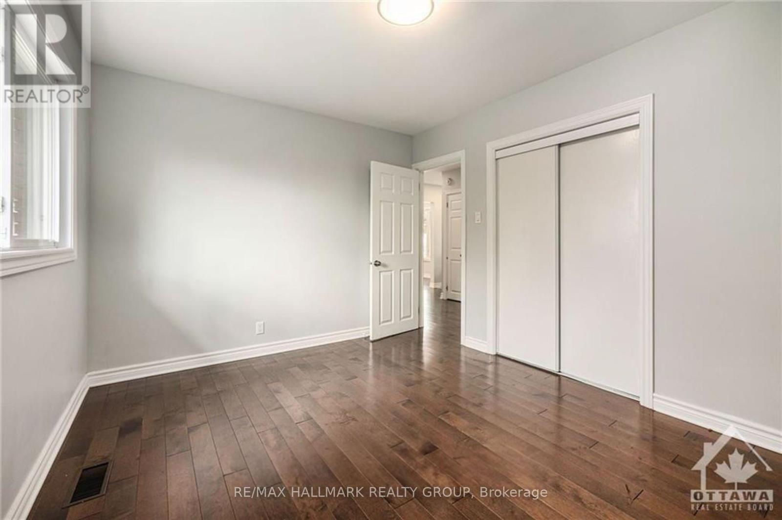 Photo 3 of 1680 Fisher Avenue, Ottawa ON