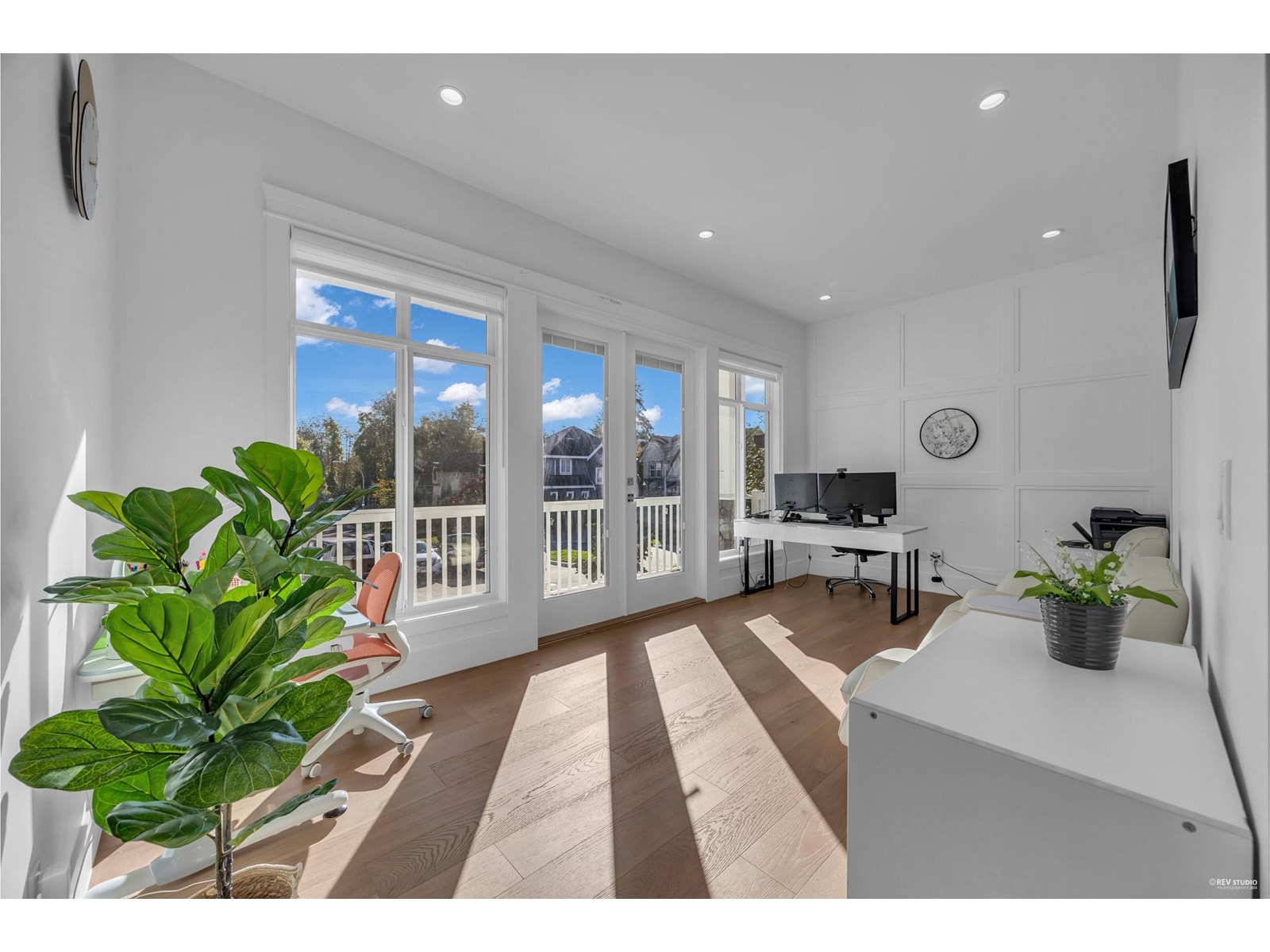 Photo 9 of 878 163 A Street, Surrey BC