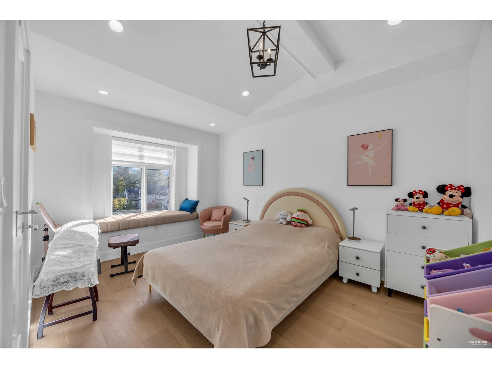 Photo 13 of 878 163 A Street, Surrey BC