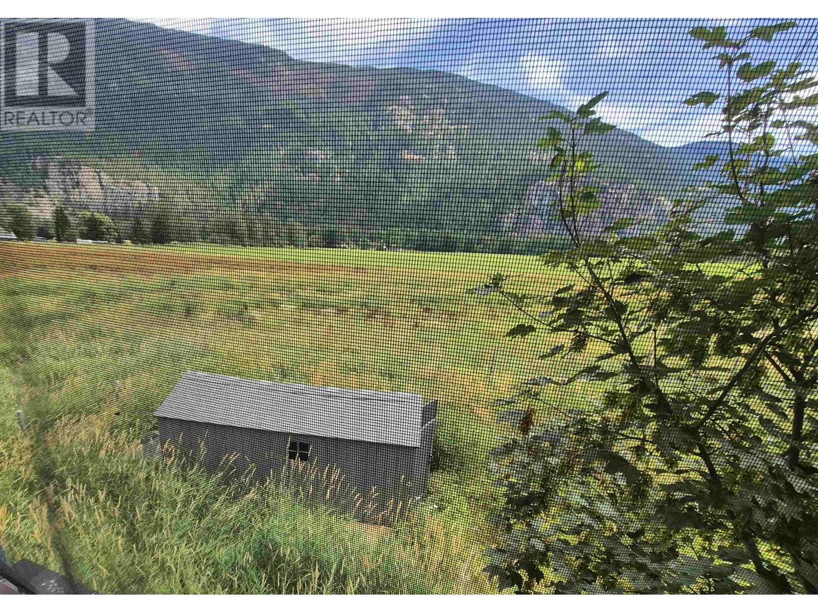 8184 PEMBERTON MEADOWS ROAD, Pemberton