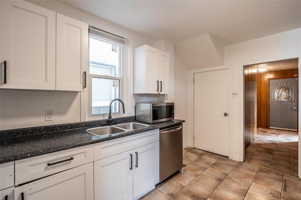 Photo 17 of 1464 Alexander Avenue, Winnipeg MB