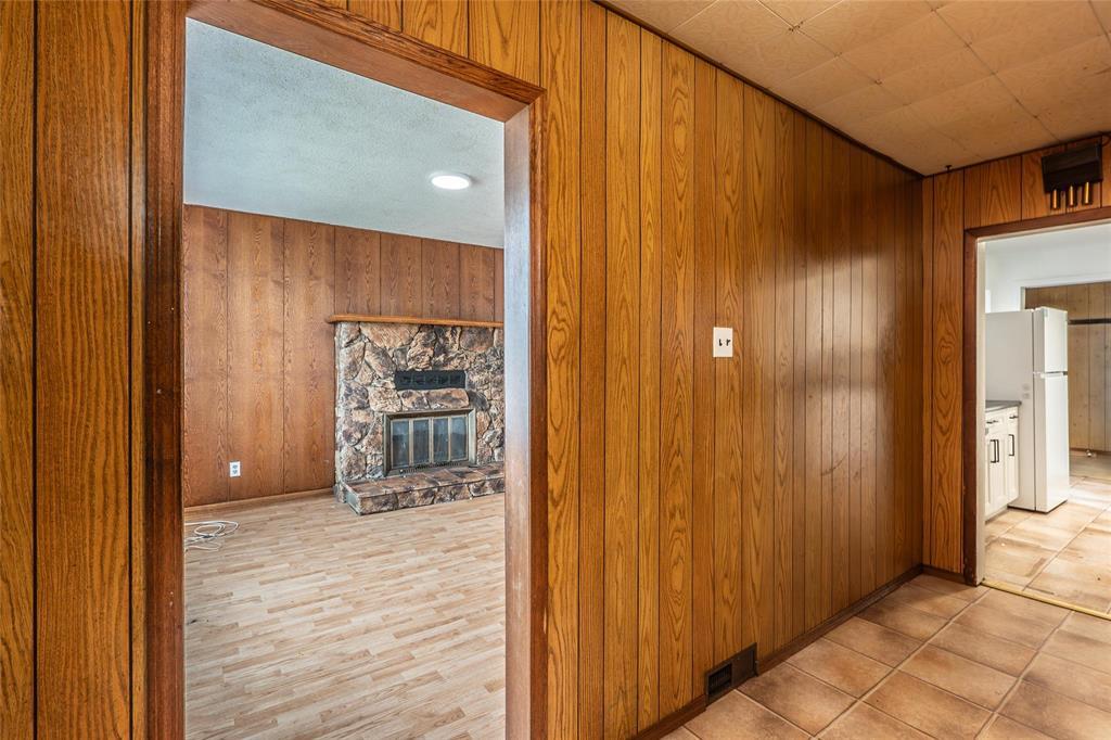 Photo 16 of 1464 Alexander Avenue, Winnipeg MB