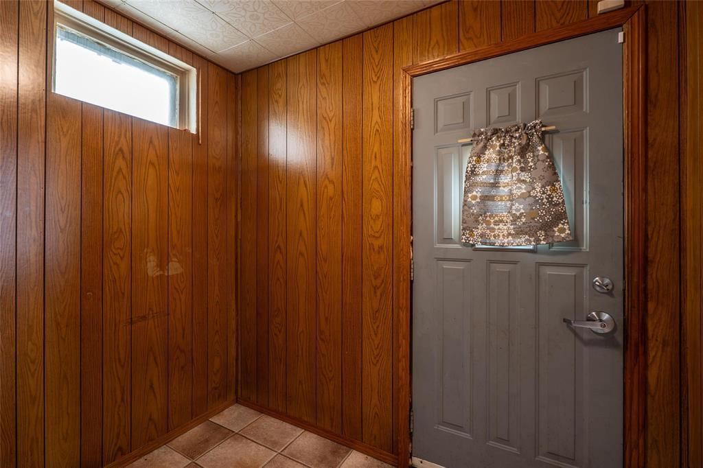 Photo 25 of 1464 Alexander Avenue, Winnipeg MB