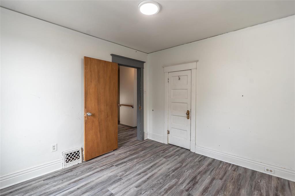 Photo 23 of 1464 Alexander Avenue, Winnipeg MB
