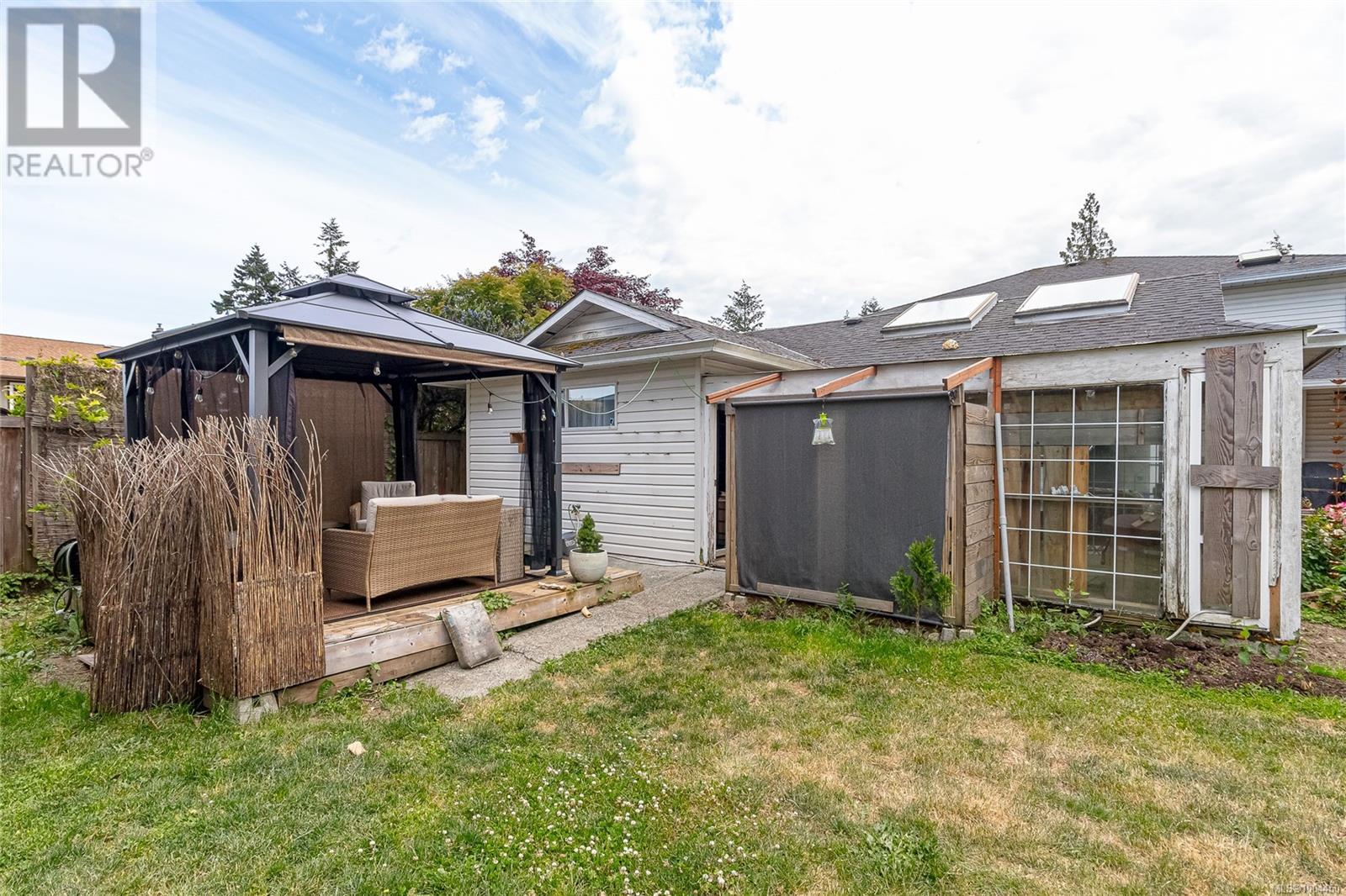 Photo 12 of 1828 Latimer Rd, Nanaimo BC