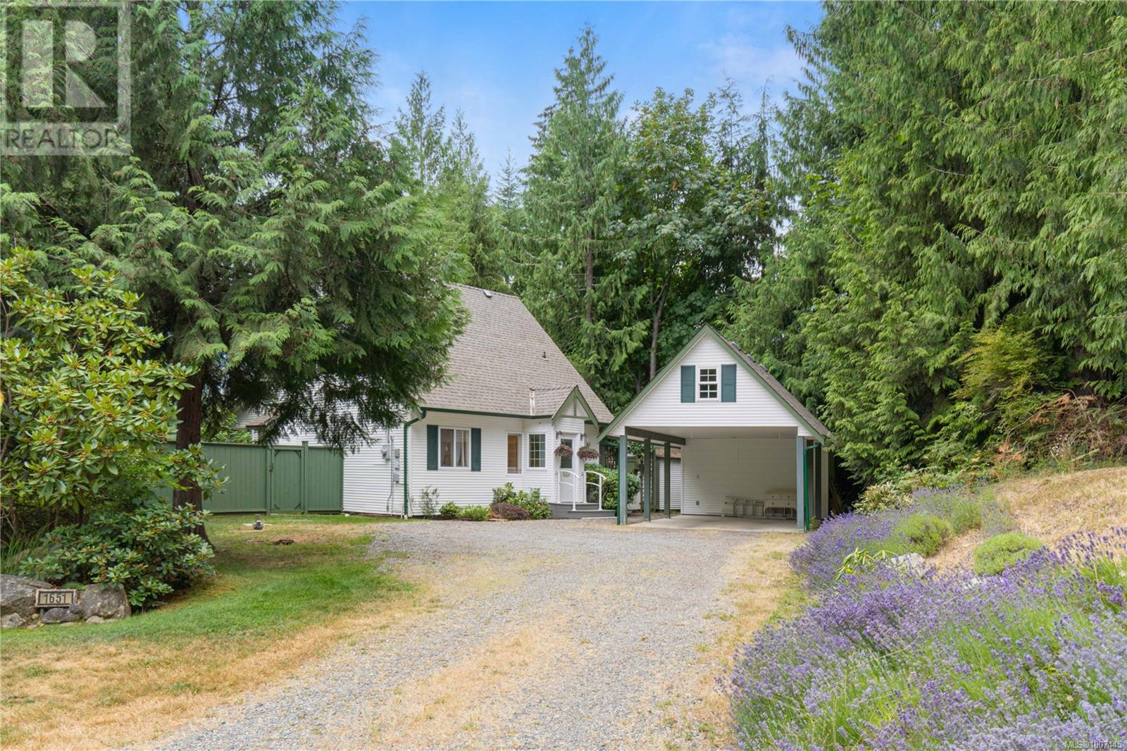 Photo 22 of 1651 Abbey Rd, Qualicum Beach BC