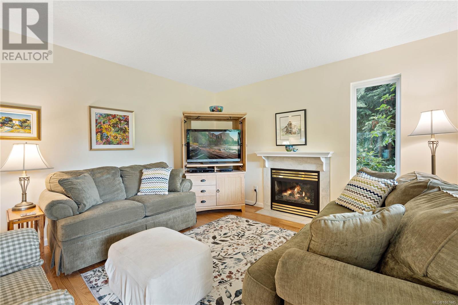 Photo 13 of 1651 Abbey Rd, Qualicum Beach BC