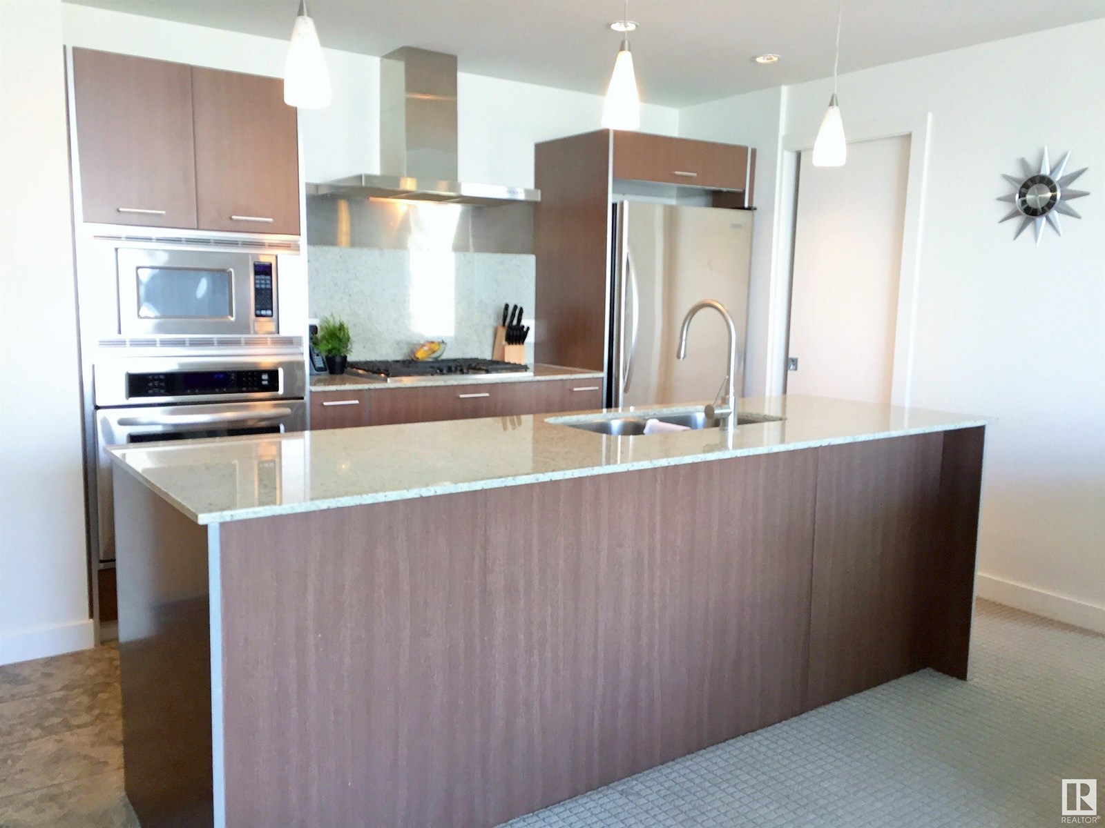 Photo 1 of 410 2504 109 St Nw, Edmonton AB