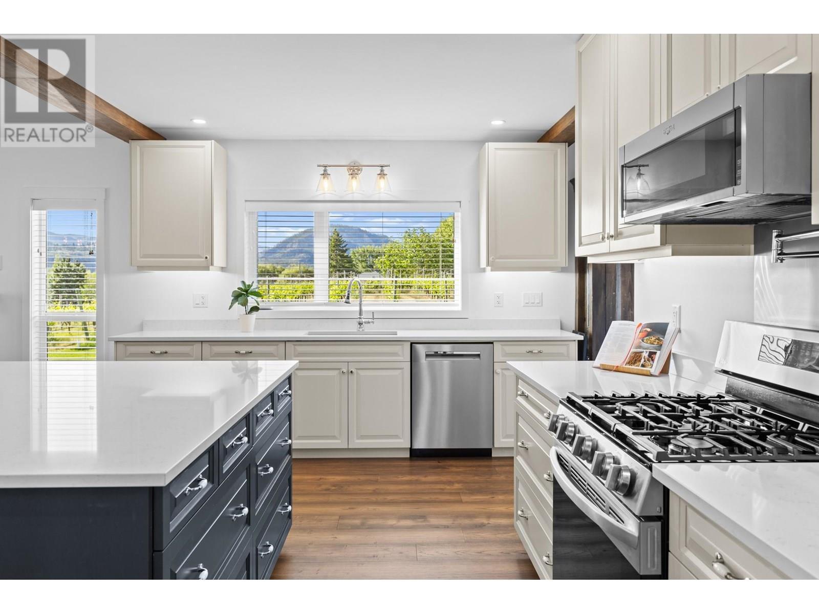 7207 Tucelnuit Drive, Oliver