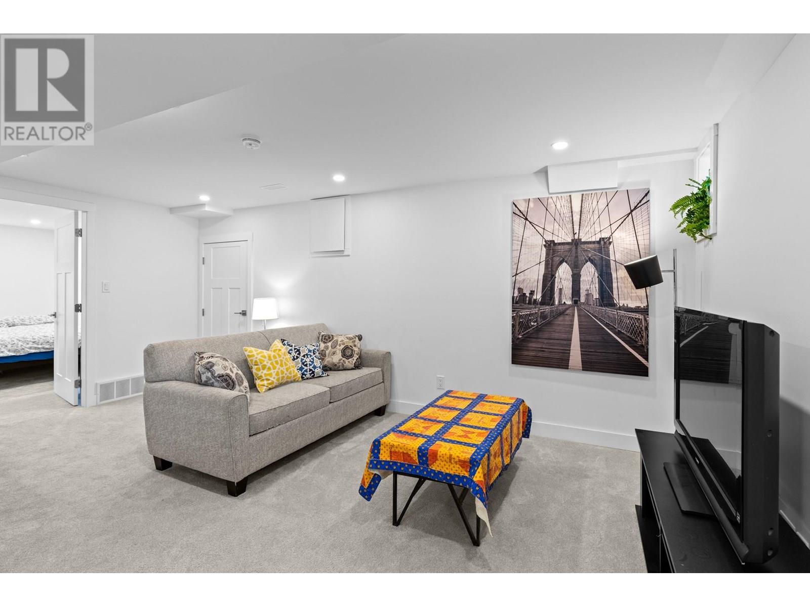 7207 Tucelnuit Drive, Oliver