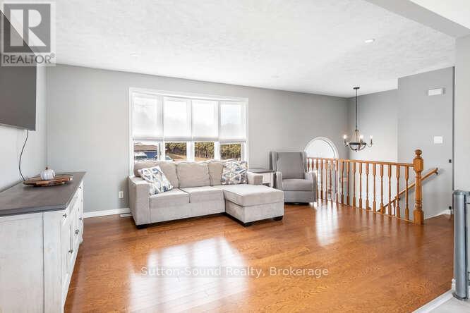 Photo 18 of 2667 8th Avenue E, Owen Sound ON