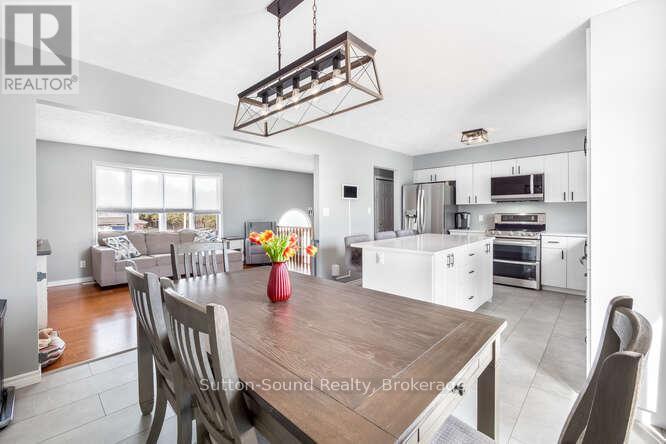 Photo 31 of 2667 8th Avenue E, Owen Sound ON