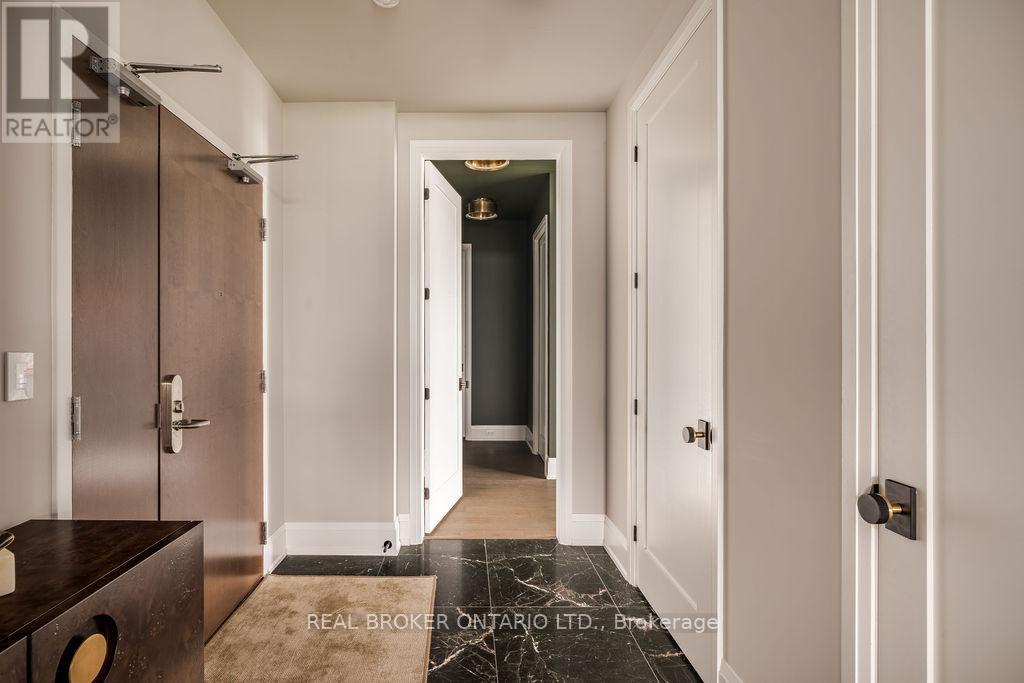 Photo 1 of 4401 805 Carling Avenue, Ottawa ON