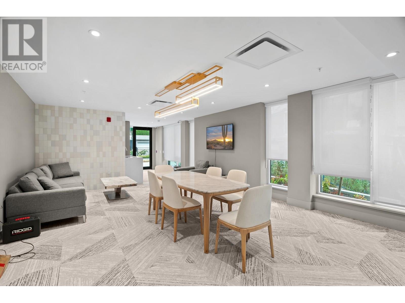 Photo 17 of 114 5168 Cambie Street, Vancouver BC