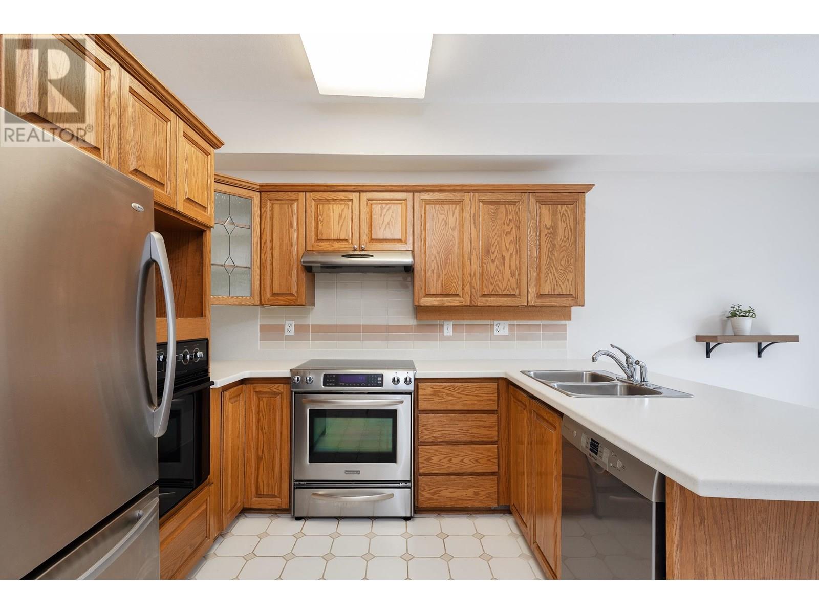 Photo 17 of 20 9311 Dayton Avenue, Richmond BC
