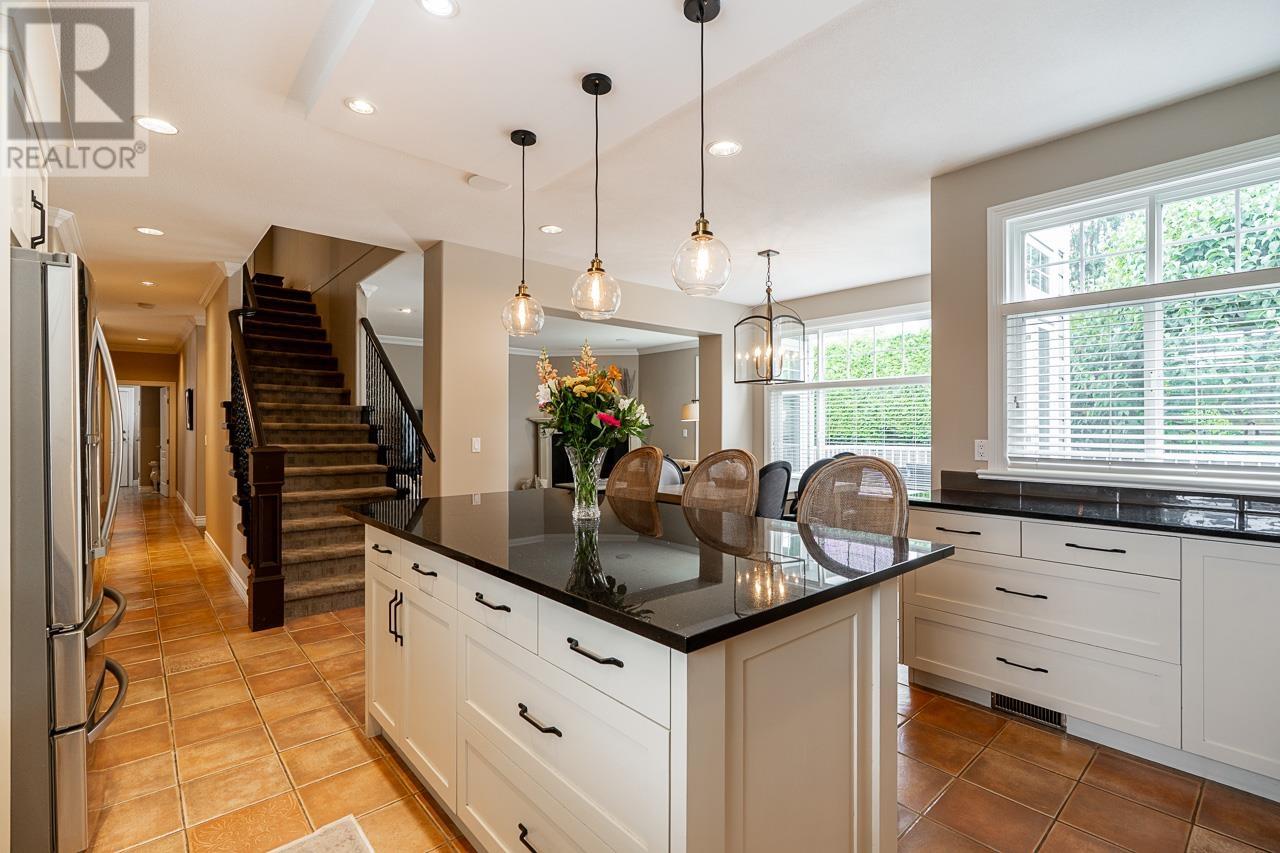 Photo 10 of 3803 Epping Court, Burnaby BC