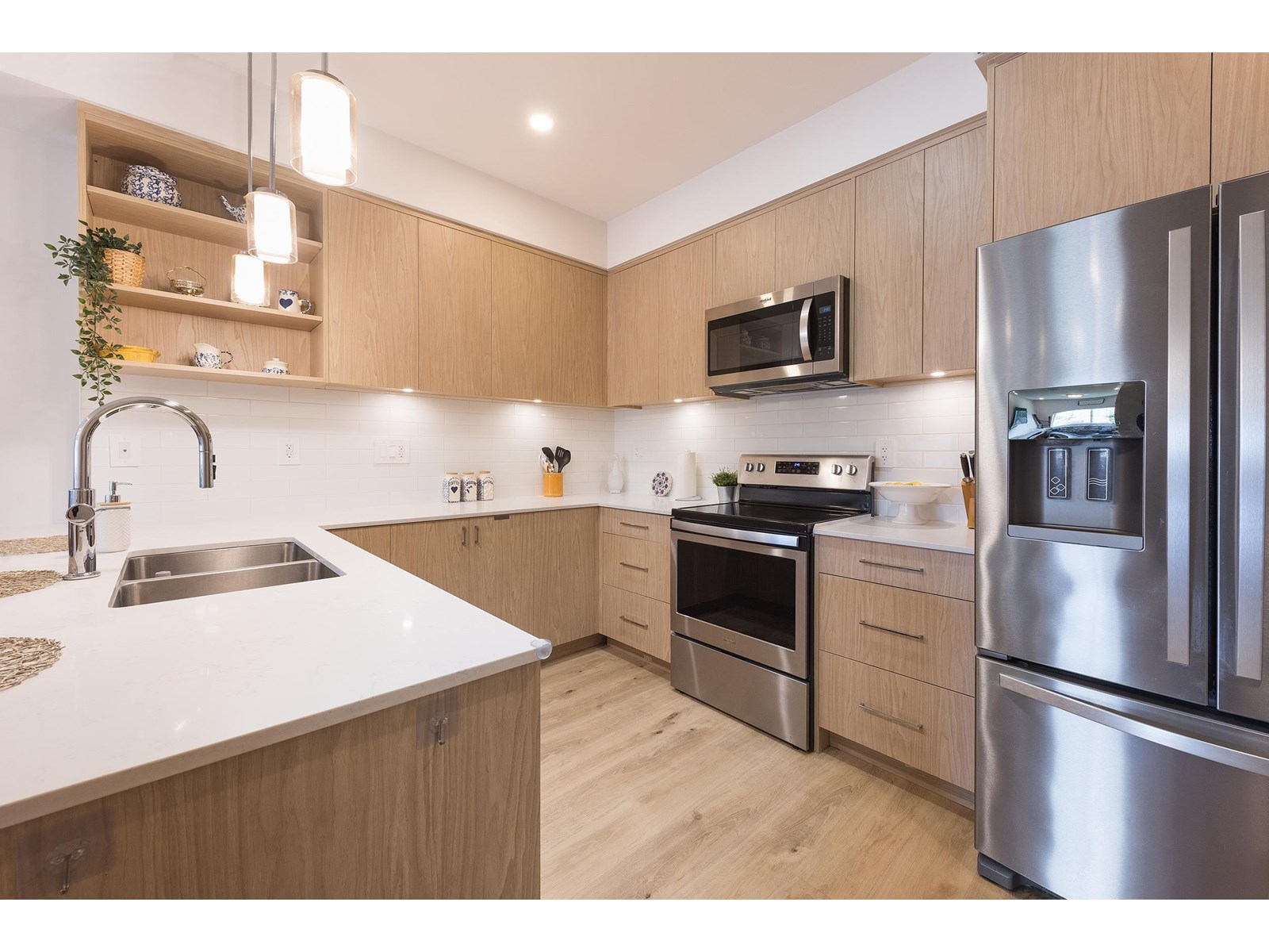 3 1928 WOODSIDE BOULEVARD, Mt Woodside, Agassiz