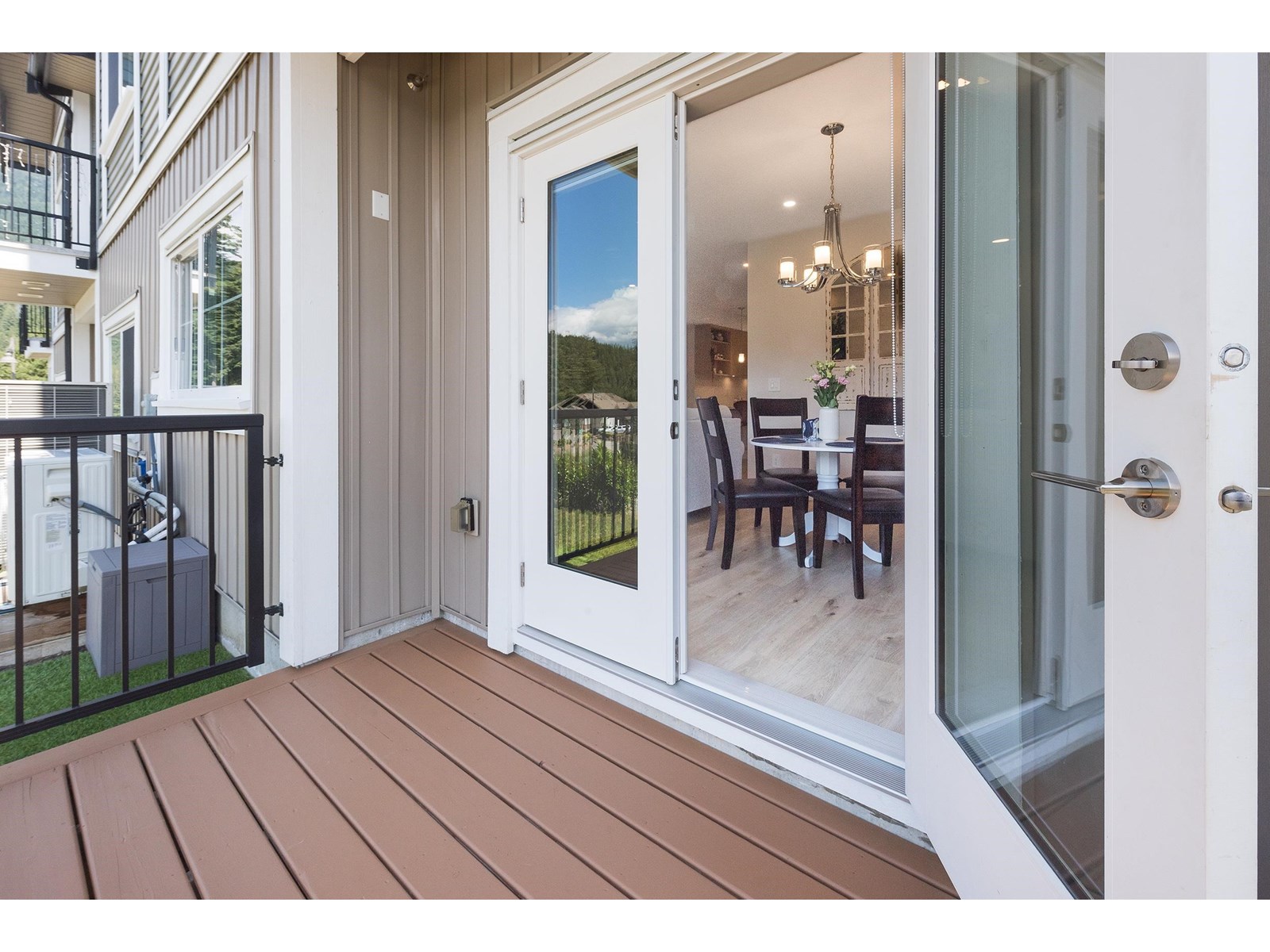 3 1928 WOODSIDE BOULEVARD, Mt Woodside, Agassiz
