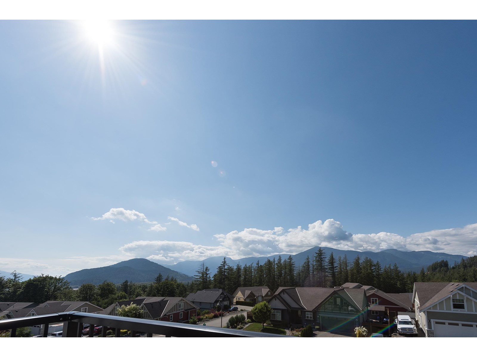 3 1928 WOODSIDE BOULEVARD, Mt Woodside, Agassiz