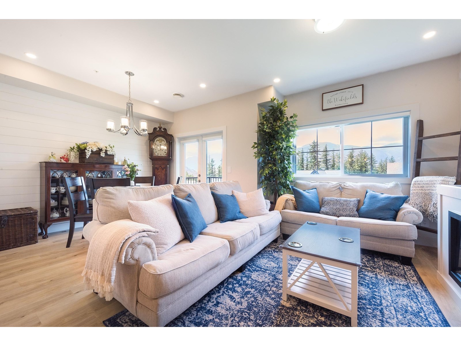 3 1928 WOODSIDE BOULEVARD, Mt Woodside, Agassiz